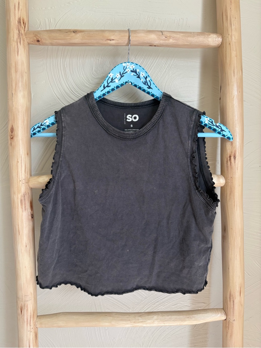 SO Black Ribbed Cropped Tank with Lettuce Edging